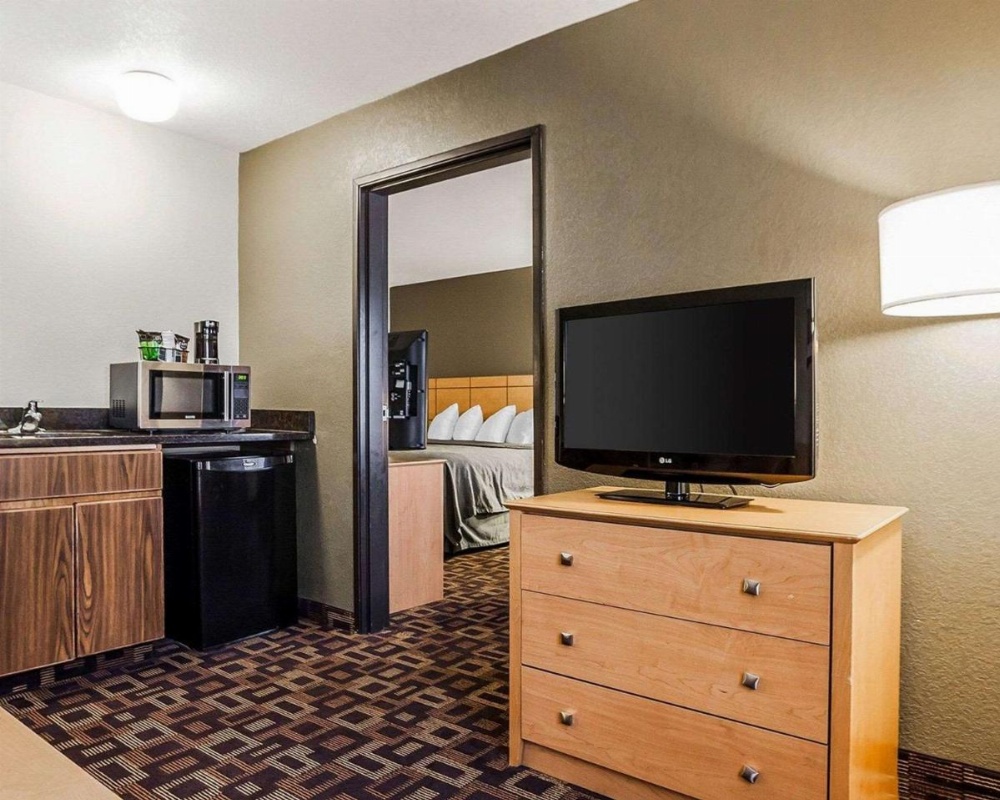 Quality Inn & Suites Des Moines Airport Image 12