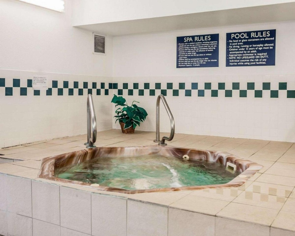 Quality Inn & Suites Des Moines Airport Image 14