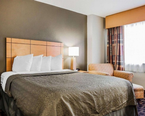 Quality Inn & Suites Des Moines Airport image 17