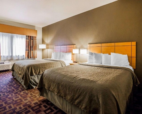 Quality Inn & Suites Des Moines Airport image 8